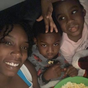 Meet your Posher, Evelyn